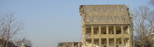 Fotoreihe 04 - Abriß eines Industriegebäudes in der Wernerstraße_06